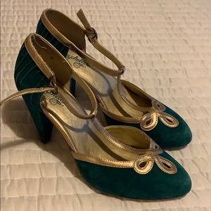 Seychelles teal and gold heels